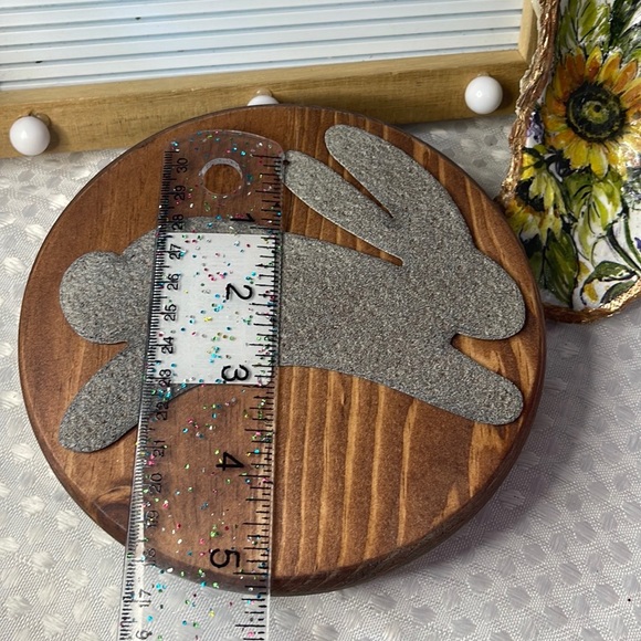 Bunny 1 Steel Cut Out Metal Art Decoration. - Picture 3 of 4